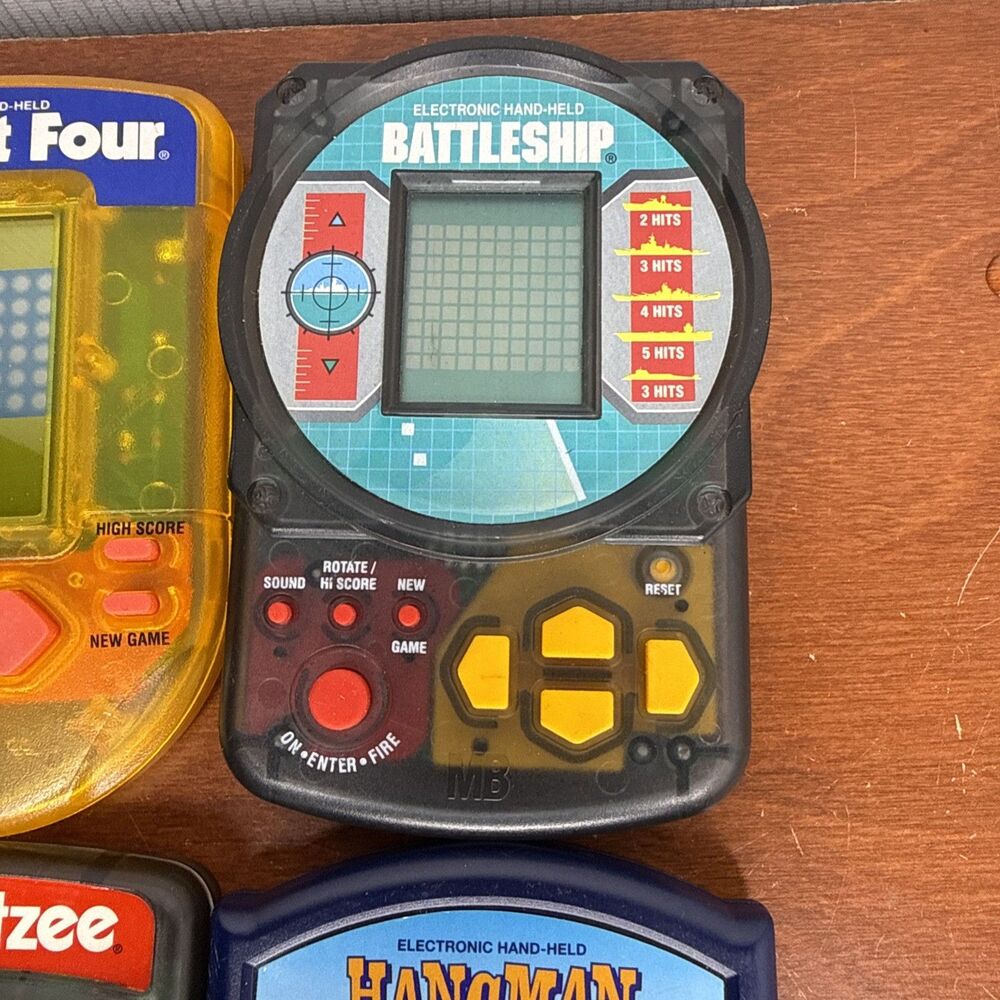 Lot of 4 Vintage Milton Bradley Handheld Electronic Games Yahtzee Hangman Tested - Picture 9 of 10
